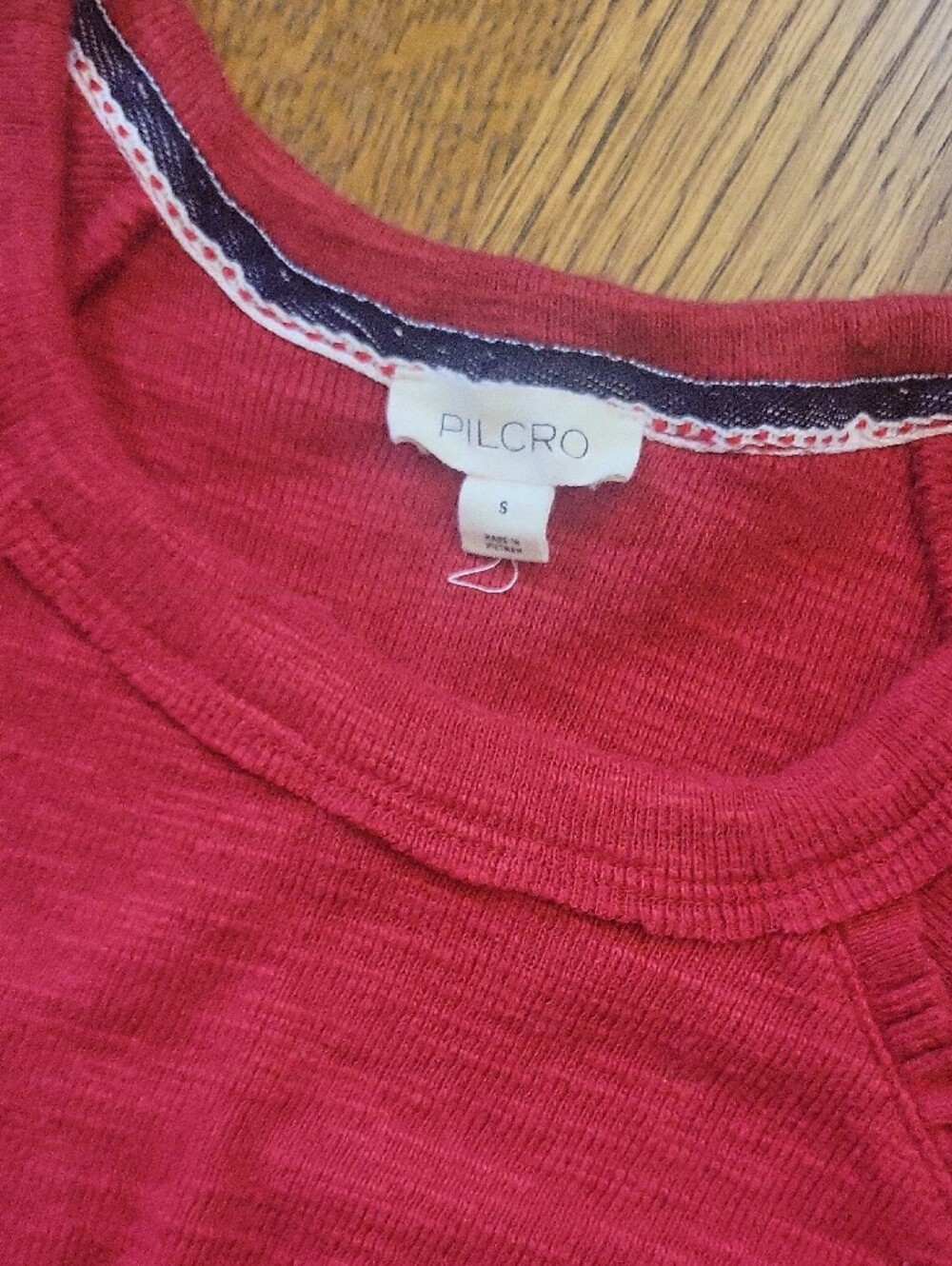 Pilcro Raglan Tops, Size Small - Picture 7 of 8